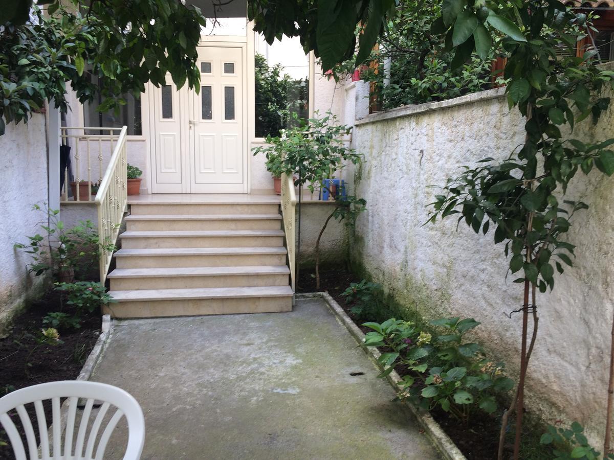Nina Guest House Tirana Exterior photo
